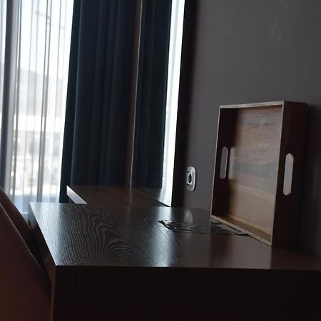 Hotel Coco Tirana Zewnętrze zdjęcie