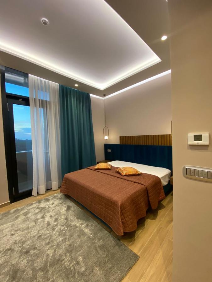 Hotel Coco Tirana Zewnętrze zdjęcie