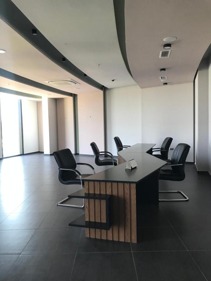 Hotel Coco Tirana Zewnętrze zdjęcie